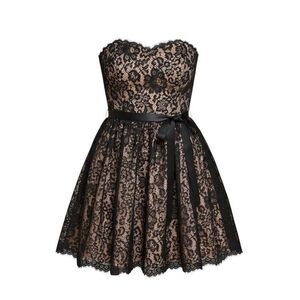 Robert Rodriguez Neiman Marcus ￼evening gown